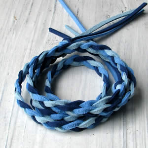 Gevlochten armband 3 veters mix-blauw