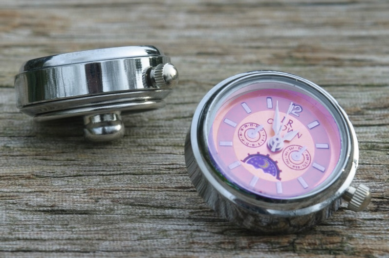 Horloge Chunk roze